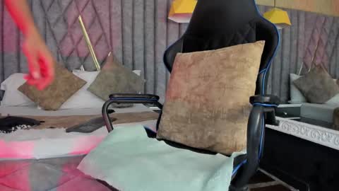 Boss online show from November 2025 03:21:02 AM