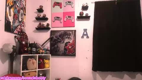 Snapshot of bouncinbooty chatting on April 2026 04:46:01 AM Pumpkin Butt online show from April 2026 04:46:01 AM