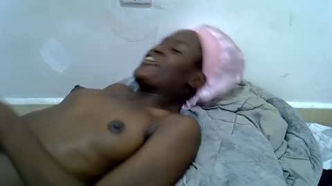 bouncy_vee online show from June 2026 11:51:02 AM