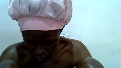 bouncy_vee online show from June 2026 10:37:02 AM