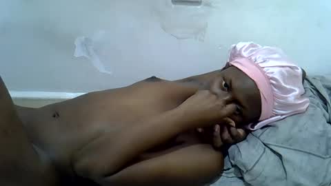 bouncy_vee online show from July 2026 12:03:02 PM