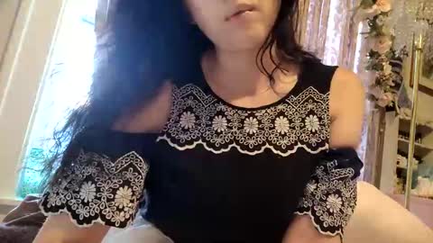 Snapshot of bouncyqueenmajesty chatting on March 2025 11:09:02 PM Bouncy Queen Majesty online show from March 2025 11:09:02 PM