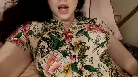 Snapshot of bouncyqueenmajesty chatting on March 2025 11:32:02 PM Bouncy Queen Majesty online show from March 2025 11:32:02 PM