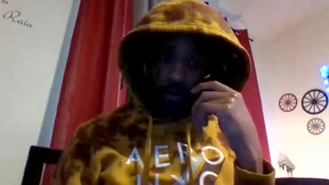 Bouttonut2 online show from April 2026 12:38:01 AM