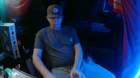 Bowerboi1217 online show from December 2025 08:12:01 AM