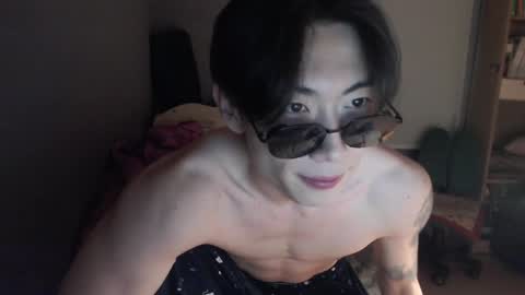 Snapshot of boxman556990 chatting on January 2025 11:00:02 PM boxman556990 online show from January 2025 11:00:02 PM