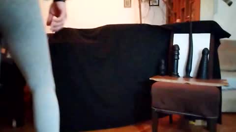 Bes7assquirt online show from December 2025 11:42:02 PM