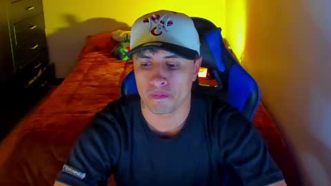 boy_nauthy online show from April 2026 12:06:01 AM