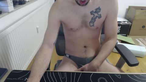 boy_t0y89 online show from March 2026 06:06:01 AM