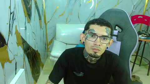 boy_tatto77 online show from May 2026 01:22:02 AM