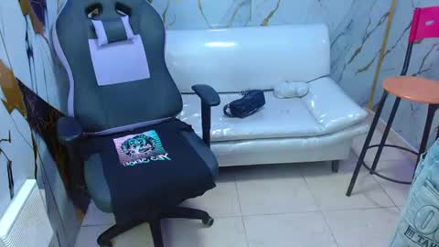 boy_tatto77 online show from July 2026 01:08:01 AM