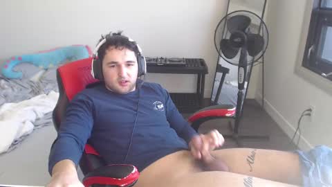 Snapshot of boybigcocks chatting on February 2025 08:36:01 PM For business or to fuck me contact me boybigcocks Follow my OF online show from February 2025 08:36:01 PM