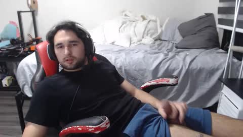 Snapshot of boybigcocks chatting on November 2025 01:14:02 AM For business or to fuck me contact me boybigcocks Follow my OF online show from November 2025 01:14:02 AM