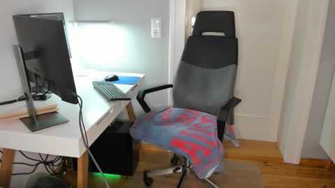 Julian online show from March 2026 05:08:01 PM