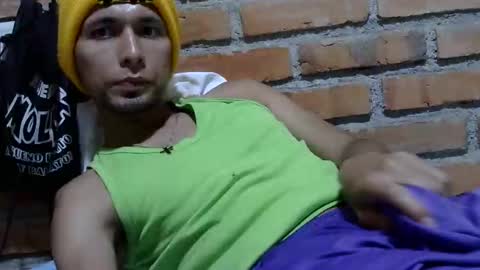 Boy online show from October 2025 11:24:02 PM