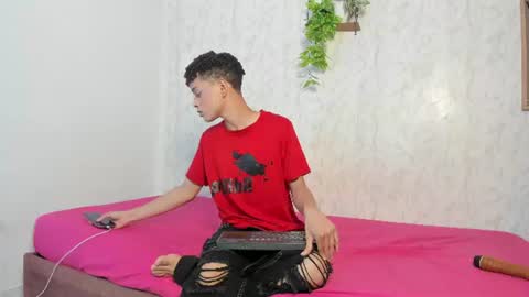 ALEX - TAYLER  -MIKE online show from June 2026 07:24:02 PM