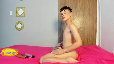 ALEX - TAYLER  -MIKE online show from July 2026 06:47:02 PM