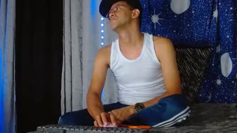 boysfantasies23 online show from August 2026 10:55:02 PM