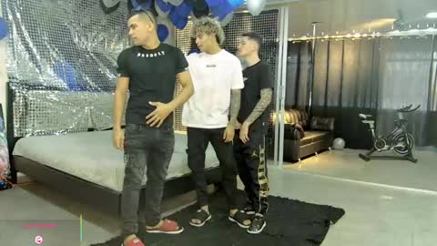 Snapshot of boysgang_sex chatting on May 2026 11:17:01 AM Angelo Mark Fernando Taylor online show from May 2026 11:17:01 AM