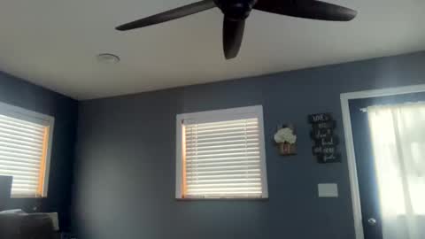 Snapshot of boytoy8969 chatting on December 2024 09:18:02 PM boytoy8969 online show from December 2024 09:18:02 PM