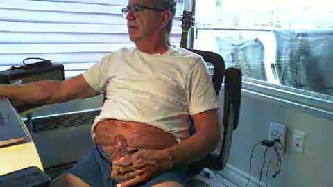 Snapshot of bozou chatting on November 2025 07:23:02 PM bozou online show from November 2025 07:23:02 PM