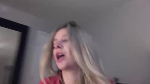 bpkylie online show from November 2025 01:38:01 AM