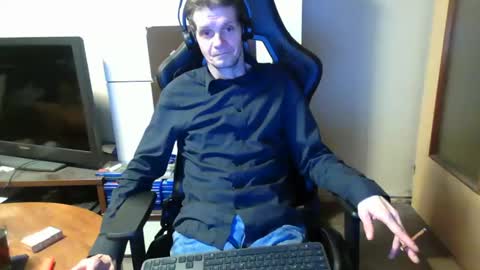 Snapshot of bponie1 chatting on February 2025 01:45:02 AM bponie1 online show from February 2025 01:45:02 AM