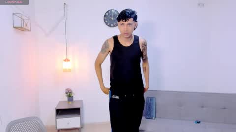 Snapshot of br4ndon_cooper chatting on May 2026 07:02:02 AM Brandon online show from May 2026 07:02:02 AM