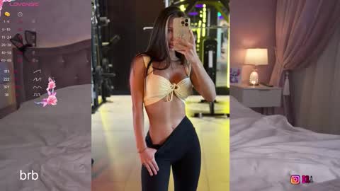 Lana  online show from December 2025 02:53:01 AM