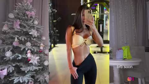 Lana  online show from January 2026 03:52:02 AM