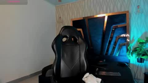 brad summer online show from November 2025 05:28:02 PM