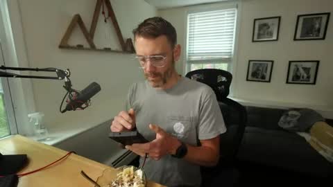 BradBronton online show from May 2026 07:08:01 PM