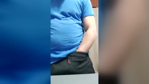 bradd_32 online show from July 2026 02:53:02 AM