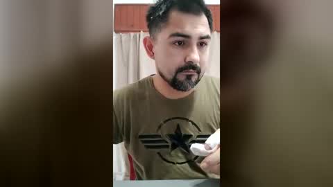 bradd_32 online show from July 2026 12:14:01 PM
