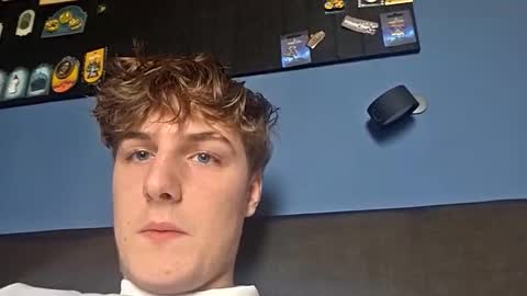 Snapshot of bradleyvandergrift3 chatting on February 2026 02:01:02 PM bradleyvandergrift3 online show from February 2026 02:01:02 PM