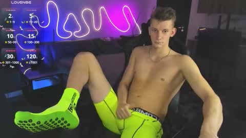 brad maloney online show from November 2025 08:07:01 PM