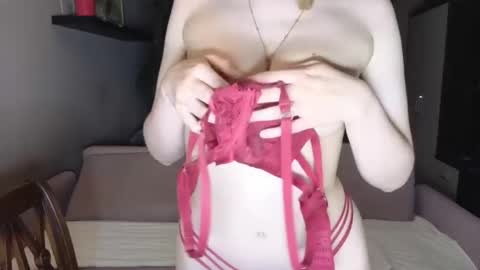 brandaany online show from May 2026 09:31:01 PM