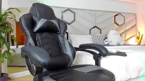 Brandon and Nath online show from December 2024 12:06:02 AM