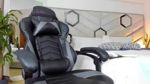 Brandon and Nath online show from December 2024 10:16:01 PM