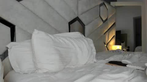 Brandon and Nath online show from November 2025 03:59:02 AM