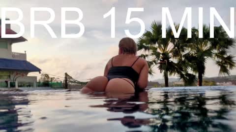 Snapshot of brandy__stars chatting on December 2024 04:42:02 AM Belle online show from December 2024 04:42:02 AM