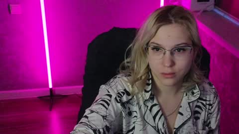 Snapshot of brandy__stars chatting on January 2025 02:43:02 AM Belle online show from January 2025 02:43:02 AM