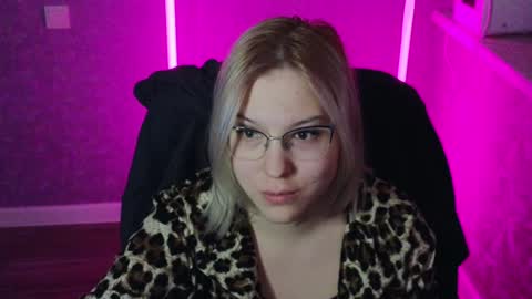 Snapshot of brandy__stars chatting on January 2025 12:33:01 AM Belle online show from January 2025 12:33:01 AM