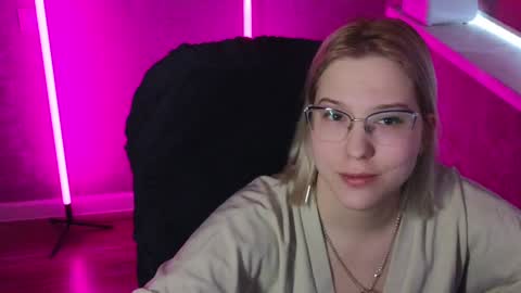 Snapshot of brandy__stars chatting on February 2025 05:49:02 AM Belle online show from February 2025 05:49:02 AM