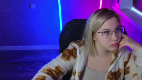 Snapshot of brandy__stars chatting on February 2025 05:25:01 AM Belle online show from February 2025 05:25:01 AM