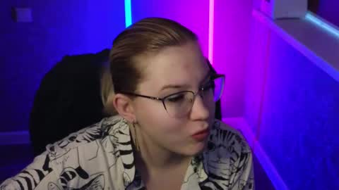 Snapshot of brandy__stars chatting on March 2025 01:58:01 AM Belle online show from March 2025 01:58:01 AM