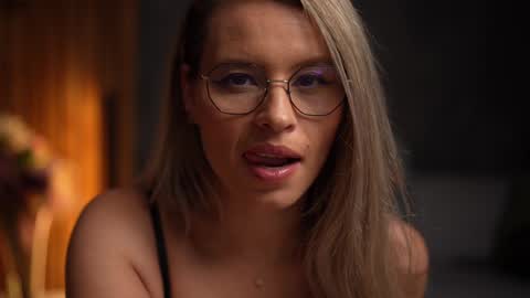 Snapshot of brandywhite chatting on February 2025 04:48:01 AM Alex online show from February 2025 04:48:01 AM