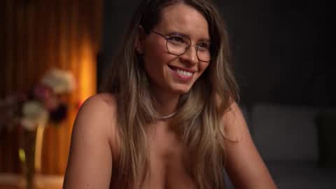 Snapshot of brandywhite chatting on October 2025 04:11:01 AM Alex online show from October 2025 04:11:01 AM