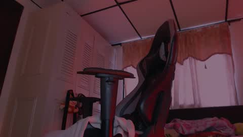 brasi_ online show from December 2025 07:10:01 PM