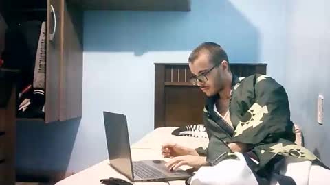 Snapshot of brasil43 chatting on January 2026 11:30:01 PM PutoBR online show from January 2026 11:30:01 PM